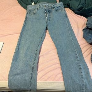Men’s Levi jeans